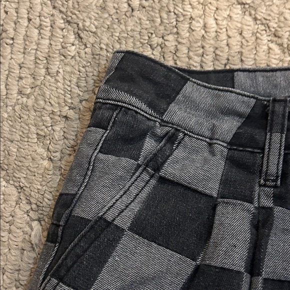 Checkered Black and Gray Wide-Leg Pants - Picture 7 of 9